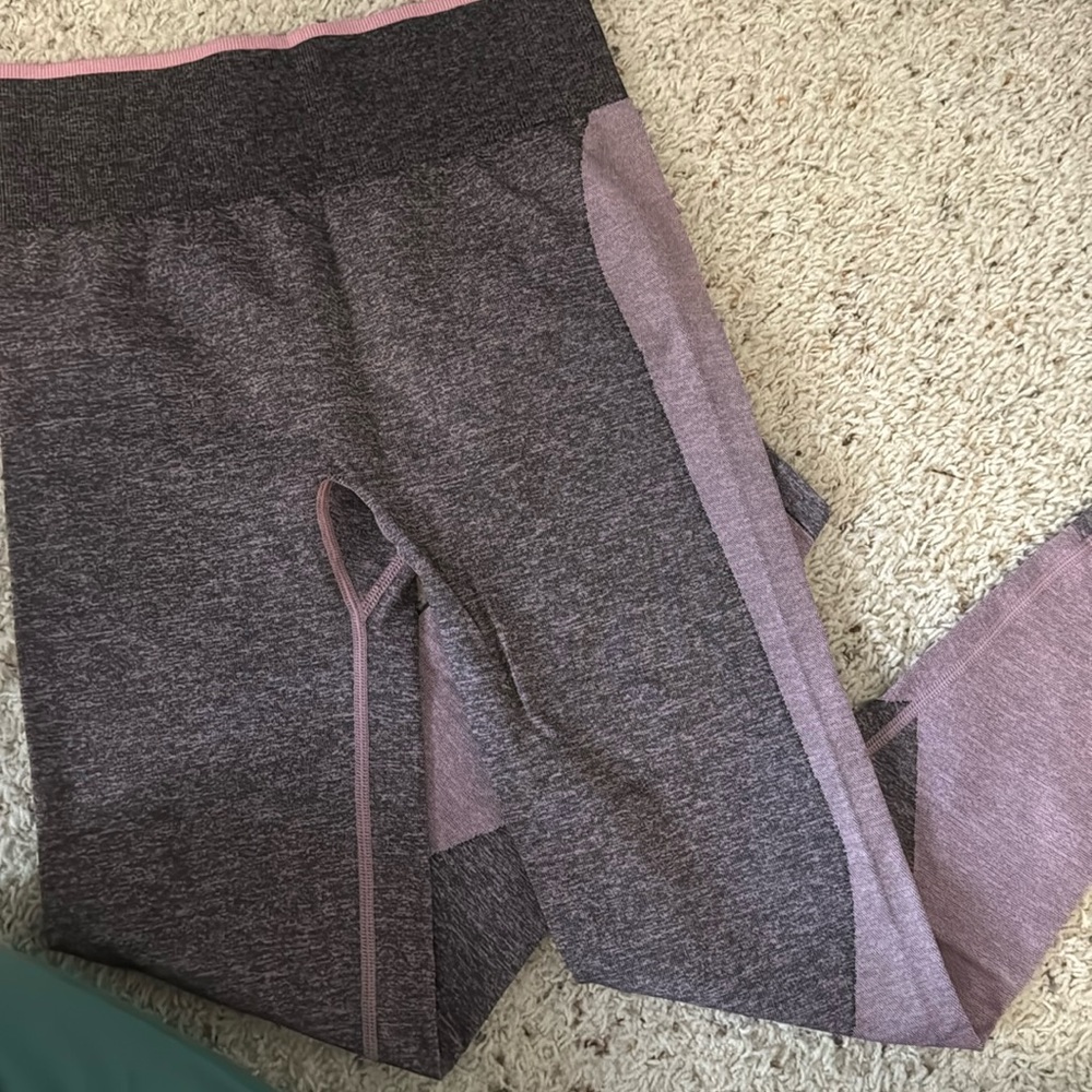 Pink Seamless Leggings